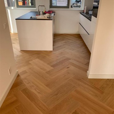 Herringbone Pattern ABC Grade Brushed Surface Natural Oil Oak Wood Flooring