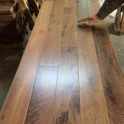 Smooth UV Lacquer Finished American Walnut Timber Flooring